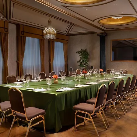 Szálloda The Westin Palace, Milánó