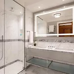 فندق The Westin Palace, 5*