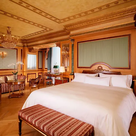 The Westin Palace, 酒店