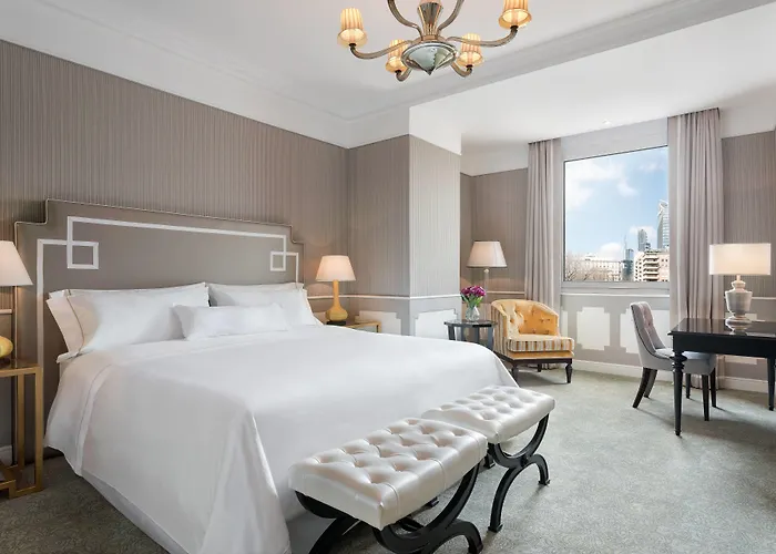 The Westin Palace, Otel