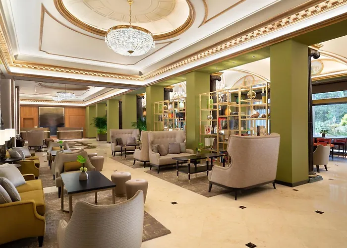 The Westin Palace, Otel